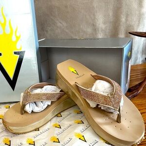 Volatile woman’s sandals